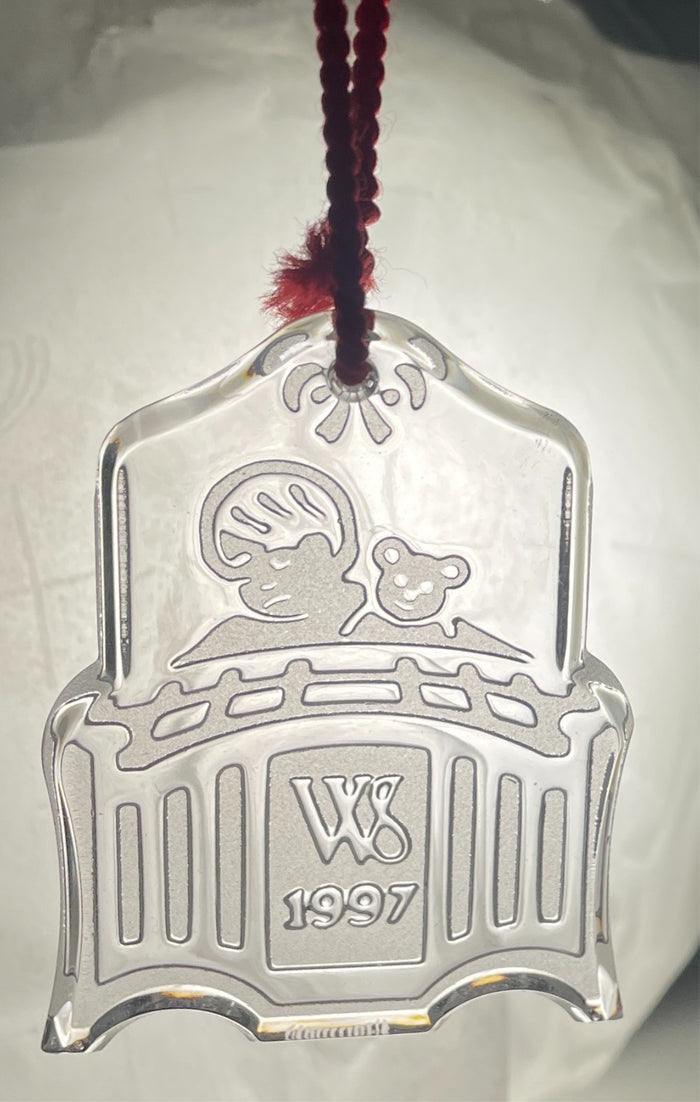 Waterford Twas The Night Before Christmas All Snug in Their Beds Ornament1