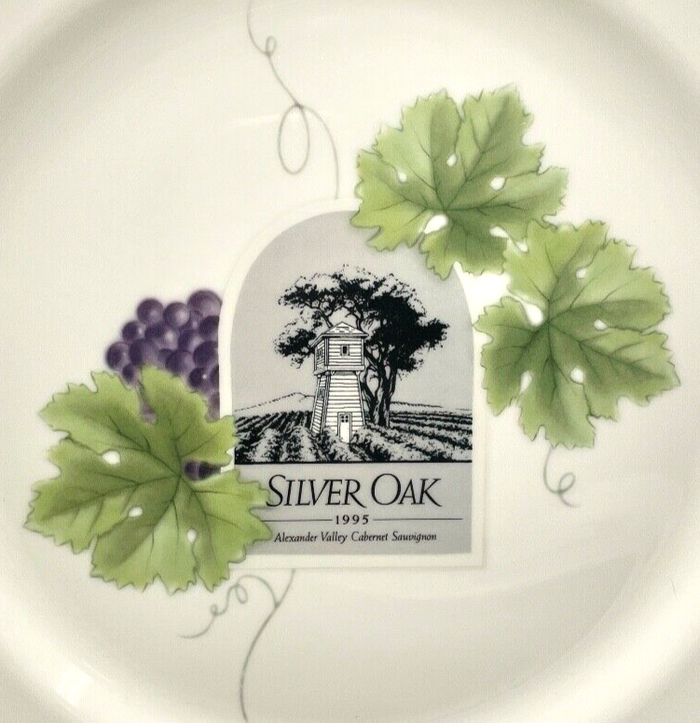 Wedgwood Grand Gourmet Wine Salad Plate Cabernet Sauvignon 9 7/8" Silver Oak1