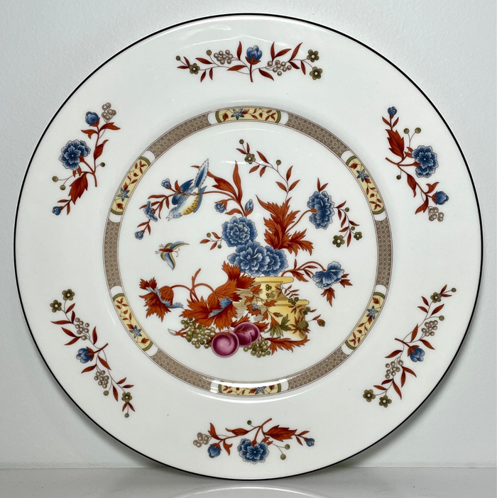 Wedgwood Jamestown Dinner Plate 10 3/4"0