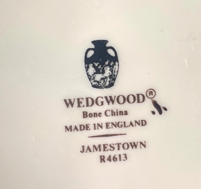 Wedgwood Jamestown Dinner Plate 10 3/4"1