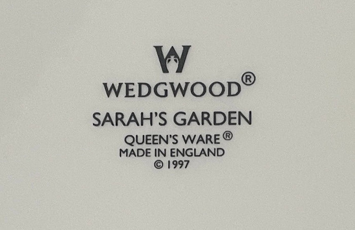 Wedgwood Sarah's Garden Creamer 4" 10 Ounce3