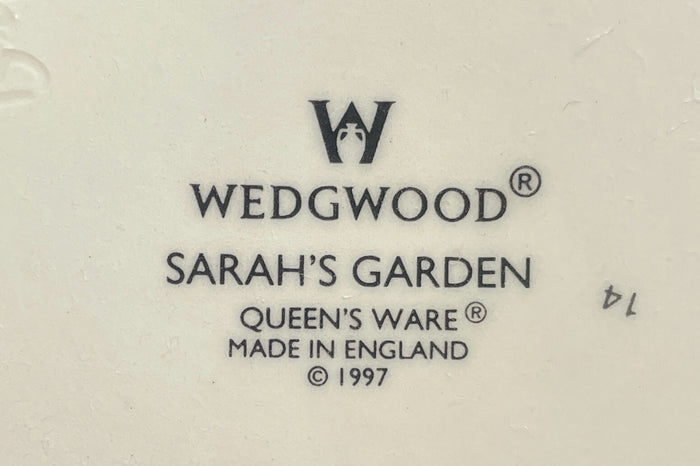 Wedgwood Sarah's Garden Oval Vegetable Bowl 11 3/4" Pyrus Malus2