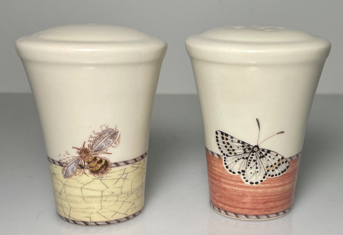 Wedgwood Sarah's Salt and Pepper Set 2 7/8"0