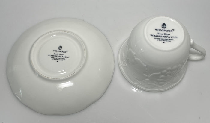 Wedgwood Strawberry and Vine Cup and Saucer Set3